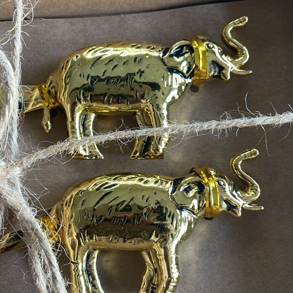 Gold Elephant Cheese Spreaders - Picture 2 of 3